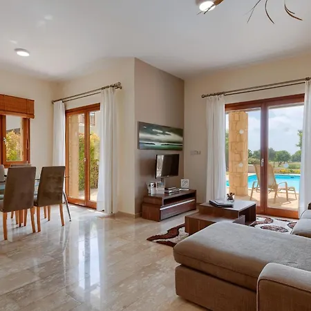 Aphrodite Hills Junior Junior J032 Air Conditioning Private Pool 2 Bedrooms P * Paphos